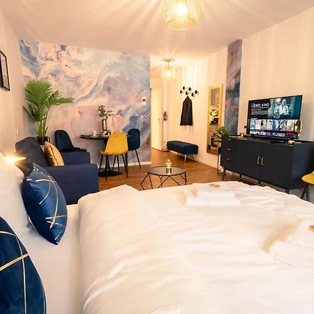 Premium - 1 Min To Hbf Appartement *