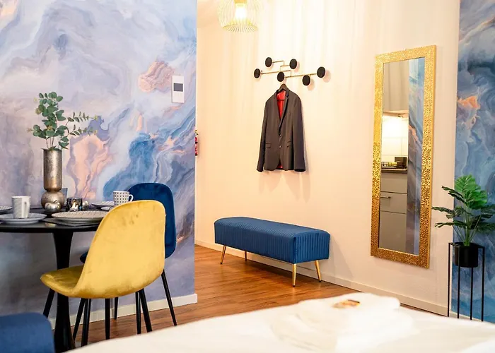 Premium - 1 Min To Hbf